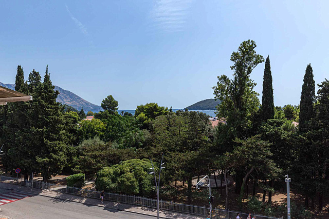 One-Bedroom Apartment in Budva – Sea View — photo 16
